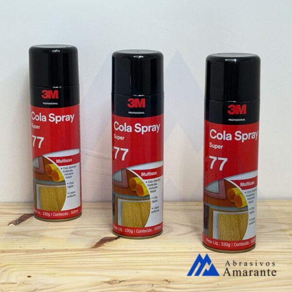 O Adesivo em Spray Super 77 é perfeito para colar papelão, cerâmica, tecido, metal e outros materiais. Com alta aderência inicial e fórmula transparente, é ideal para projetos domésticos, escritório e artesanais.