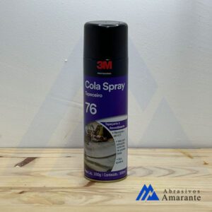 O Adesivo 3M™ Spray 76 é ideal para diversas aplicações que exigem um aplicador portátil e leve. Com tato inicial rápido e longo intervalo para adesão, facilita o manuseio e posicionamento das superfícies. Resistente ao calor, com secagem rápida e alto rendimento.