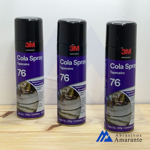 Desenvolvido para uso em aplicações que demandam praticidade e eficiência, o Adesivo 3M™ Spray 76 oferece forte adesão inicial, secagem rápida e alto rendimento. Ideal para materiais como borracha, tecido, vidro e metal.